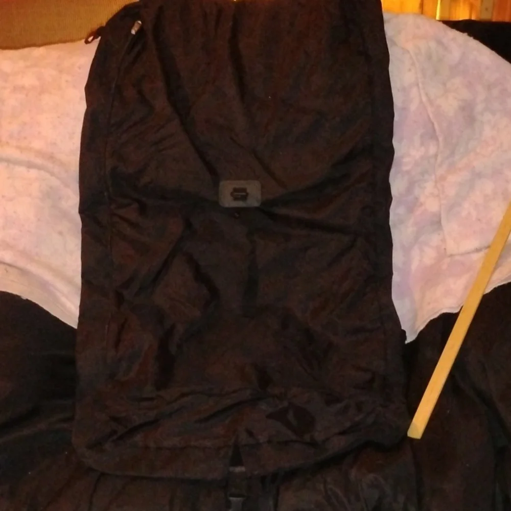 Rome Essentials Garment Bag